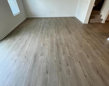 2690 Yeager Drive Nw - Photo Thumbnail 8