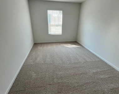 2690 Yeager Drive Nw - Photo Thumbnail 21