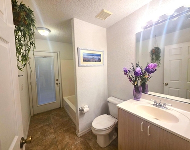 6707 Coquina Avenue - Photo Thumbnail 23