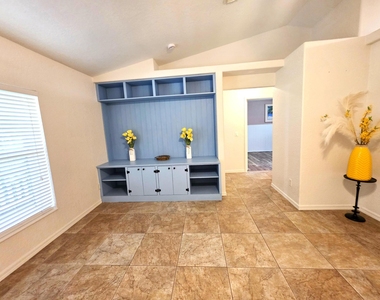 6707 Coquina Avenue - Photo Thumbnail 6