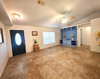 6707 Coquina Avenue - Photo Thumbnail 4