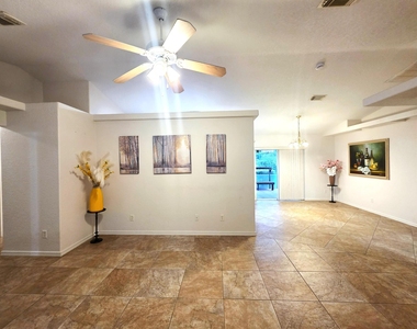 6707 Coquina Avenue - Photo Thumbnail 15
