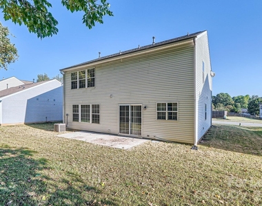 8631 Challenger Drive - Photo Thumbnail 18
