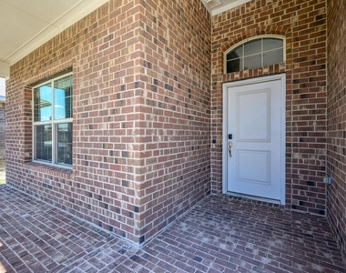 841 Blackhorse Trail - Photo Thumbnail 3