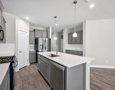 841 Blackhorse Trail - Photo Thumbnail 15