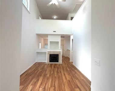 4058 Glenlea Commons Drive - Photo Thumbnail 2