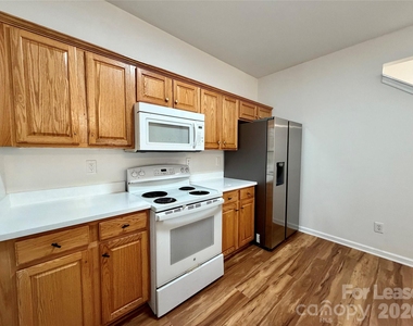 4058 Glenlea Commons Drive - Photo Thumbnail 8