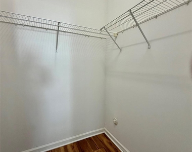 4058 Glenlea Commons Drive - Photo Thumbnail 17