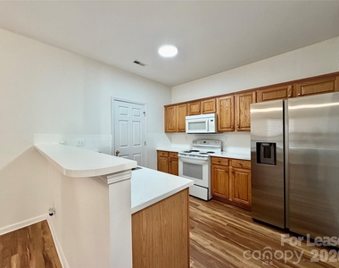4058 Glenlea Commons Drive - Photo Thumbnail 6