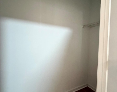 4058 Glenlea Commons Drive - Photo Thumbnail 9