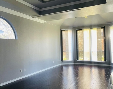 1214 Glenbury Court - Photo Thumbnail 12