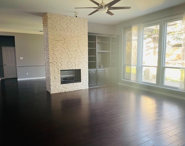 1214 Glenbury Court - Photo Thumbnail 4