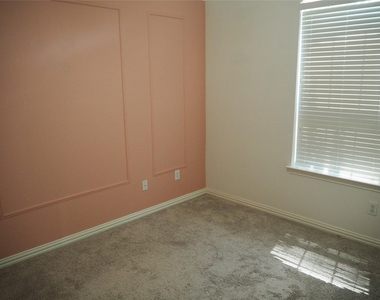 14012 Badger Creek Drive - Photo Thumbnail 30