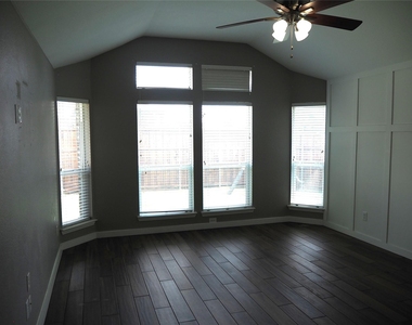 14012 Badger Creek Drive - Photo Thumbnail 17
