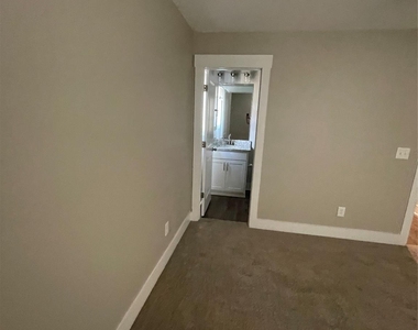 317 Salisbury Road - Photo Thumbnail 10