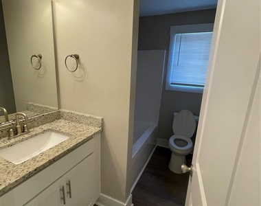 317 Salisbury Road - Photo Thumbnail 5