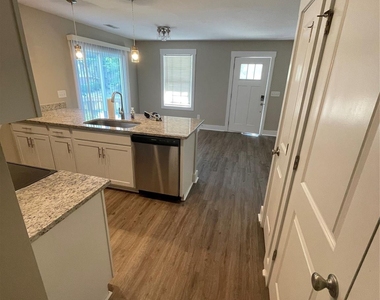 317 Salisbury Road - Photo Thumbnail 15