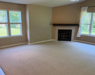 37 Sunview Circle - Photo Thumbnail 3