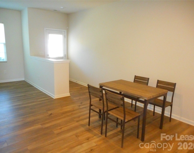 12715 Wandering Brook Drive - Photo Thumbnail 8