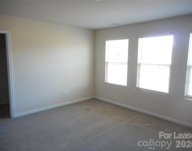 12715 Wandering Brook Drive - Photo Thumbnail 15