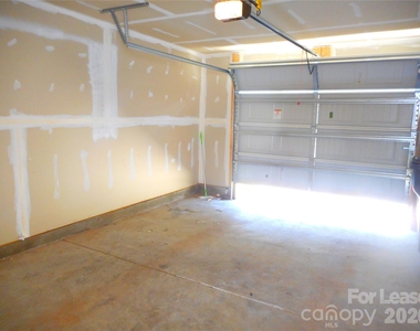 12715 Wandering Brook Drive - Photo Thumbnail 10