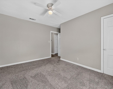 4216 Donnelly Avenue - Photo Thumbnail 29