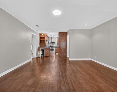 4216 Donnelly Avenue - Photo Thumbnail 10