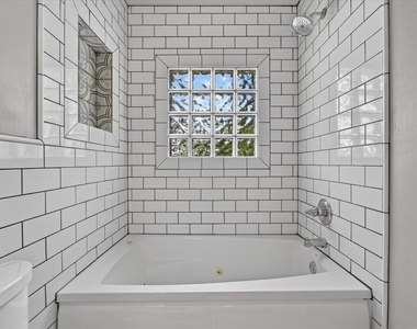 4216 Donnelly Avenue - Photo Thumbnail 28