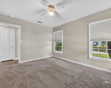 4216 Donnelly Avenue - Photo Thumbnail 19