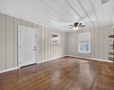 4216 Donnelly Avenue - Photo Thumbnail 16