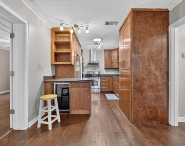 4216 Donnelly Avenue - Photo Thumbnail 11