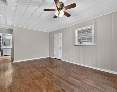 4216 Donnelly Avenue - Photo Thumbnail 17