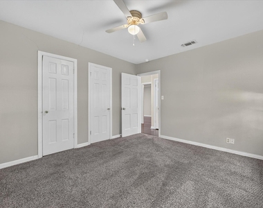 4216 Donnelly Avenue - Photo Thumbnail 20
