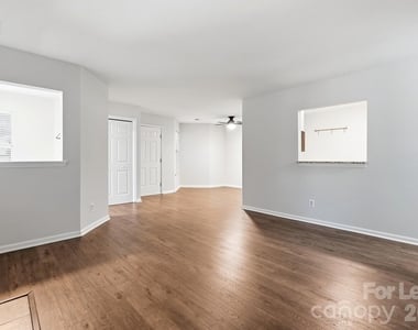 6000 Gray Gate Lane - Photo Thumbnail 7