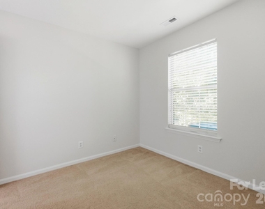 6000 Gray Gate Lane - Photo Thumbnail 26