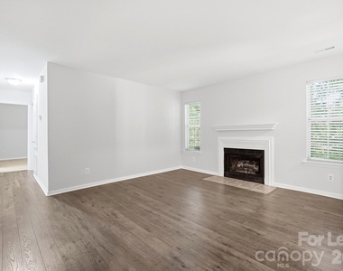 6000 Gray Gate Lane - Photo Thumbnail 4