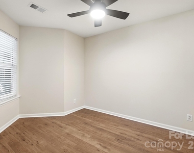 6000 Gray Gate Lane - Photo Thumbnail 13