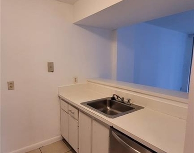 4222 Inverrary Boulevard - Photo Thumbnail 2