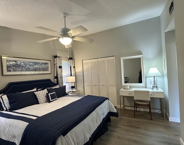 8075 Se Villa Circle - Photo Thumbnail 24