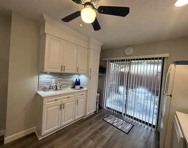 8075 Se Villa Circle - Photo Thumbnail 12