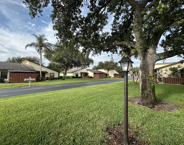 8075 Se Villa Circle - Photo Thumbnail 22