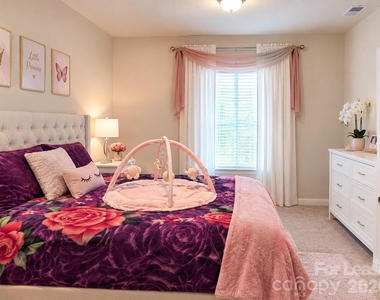 11213 Cardinal Creek Avenue - Photo Thumbnail 5