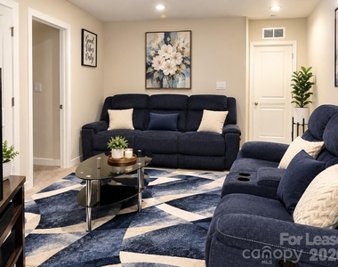 11213 Cardinal Creek Avenue - Photo Thumbnail 7