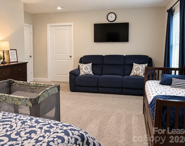 11213 Cardinal Creek Avenue - Photo Thumbnail 12