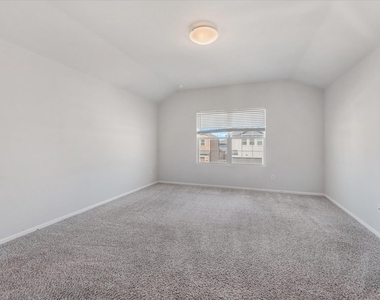 1012 Portina Drive - Photo Thumbnail 16