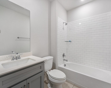 1012 Portina Drive - Photo Thumbnail 24
