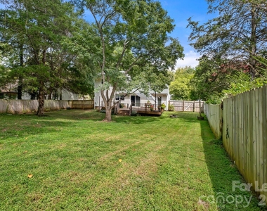 8211 Park Vista Circle - Photo Thumbnail 24