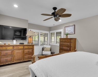 60 Pelican Pointe Drive - Photo Thumbnail 22
