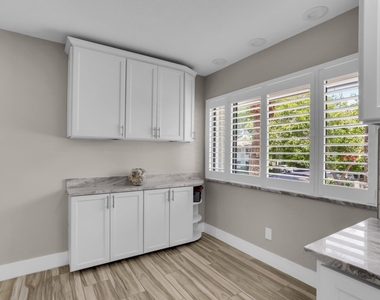 60 Pelican Pointe Drive - Photo Thumbnail 19