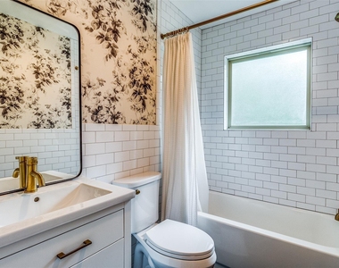 541 Parkhurst Drive - Photo Thumbnail 15
